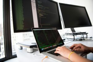 How the thin controller principle makes your code much more maintainable